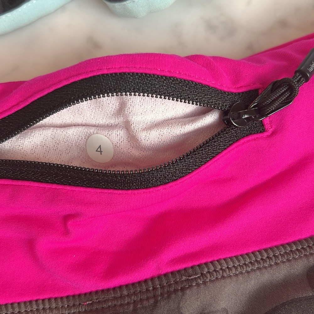 Lululemon🍋 Camo Speed Shorts - Picture 4 of 4